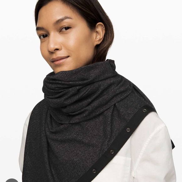 Lululemon Vinyasa Scarf - Herringbone - Picture 3 of 4